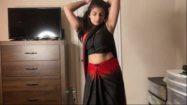 webcam Indian Model takes off her clothes in video nipples